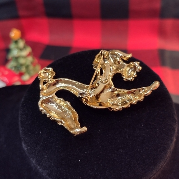VINTAGE 1950's Gold Playful Green Eyed Poodle Brooch Pin By Gerry - Picture 7 of 12